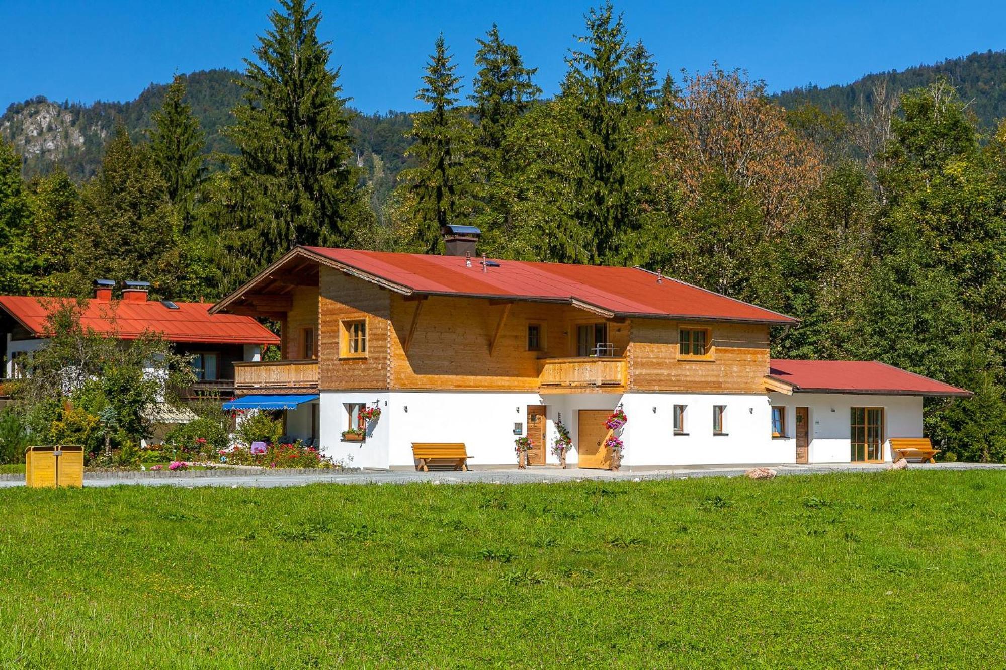 Ferienwohnungen Van Hees Reit im Winkl Exterior photo