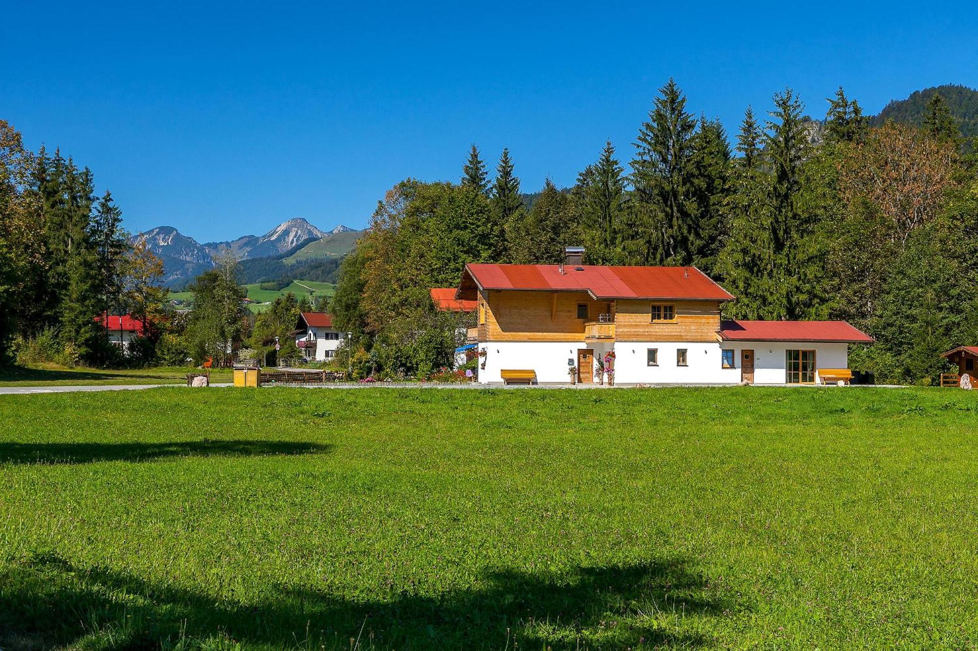 Ferienwohnungen Van Hees Reit im Winkl Exterior photo